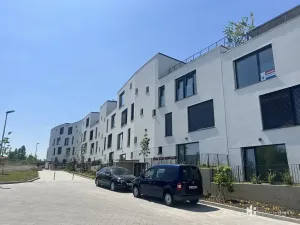 Pronájem bytu 1+kk, Praha - Hlubočepy, Dostalové, 28 m2