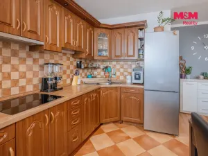 Prodej bytu 4+1, Litoměřice - Pokratice, Ladova, 77 m2