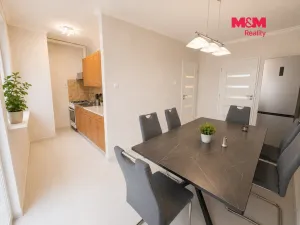 Prodej bytu 3+1, Ústí nad Labem - Ústí nad Labem-centrum, Velká Hradební, 69 m2