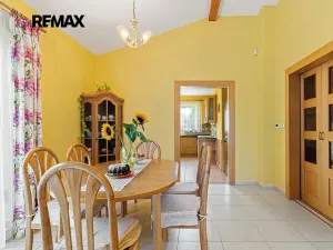 Prodej rodinného domu, Uhlířské Janovice, Ladova, 186 m2