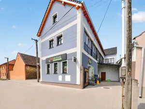 Prodej bytu 3+1, Černuc, 79 m2