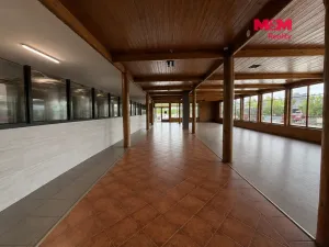 Prodej obchodního prostoru, Olomouc - Nemilany, 600 m2