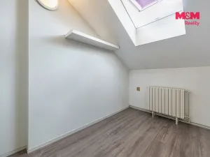 Prodej bytu 3+kk, Rožďalovice, Náměstí, 68 m2
