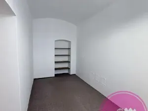Pronájem bytu 2+1, Olomouc, tř. Svornosti, 48 m2