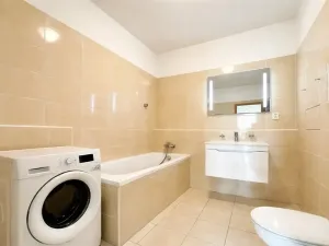 Prodej bytu 2+kk, Praha - Libeň, Drahobejlova, 83 m2