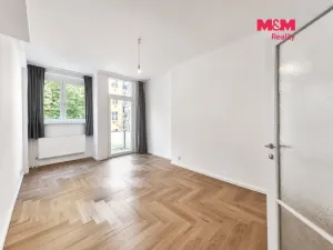 Pronájem bytu 2+kk, Praha - Bubeneč, Eliášova, 59 m2