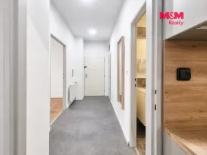 Pronájem bytu 2+kk, Praha - Bubeneč, Eliášova, 59 m2