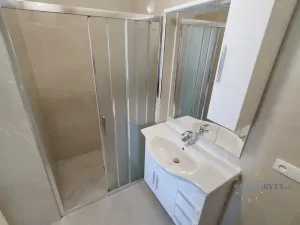 Pronájem bytu 2+kk, Praha - Holešovice, Přístavní, 40 m2