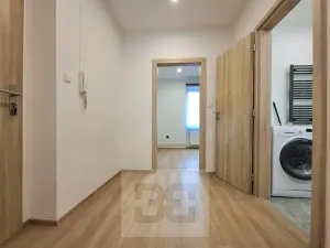 Pronájem bytu 1+1, Jaroměř, Královédvorská, 38 m2
