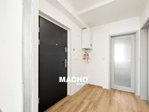 Pronájem bytu 2+kk, Mníšek pod Brdy, 5. května, 53 m2