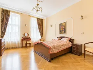 Prodej bytu 3+1, Praha - Malá Strana, Petřínská, 102 m2