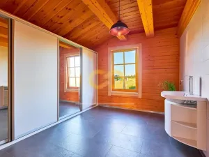 Prodej rodinného domu, Nové Hrady, Vilová čtvrť, 216 m2