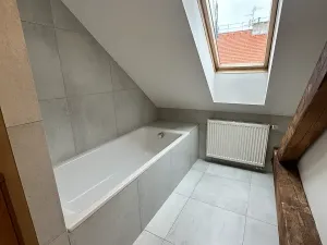 Pronájem bytu 1+kk, Praha - Vršovice, Slovinská, 54 m2