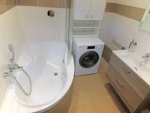 Prodej bytu 2+kk, Praha - Holešovice, Veverkova, 50 m2