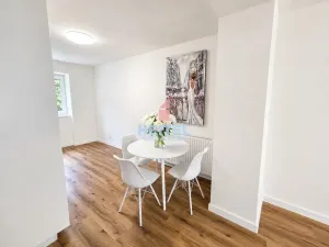 Pronájem bytu 2+kk, Ostrava, Gerasimovova, 52 m2