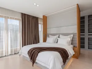Pronájem bytu 4+kk, Praha - Karlín, Za Karlínským přístavem, 157 m2