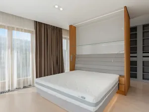 Pronájem bytu 4+kk, Praha - Karlín, Za Karlínským přístavem, 157 m2