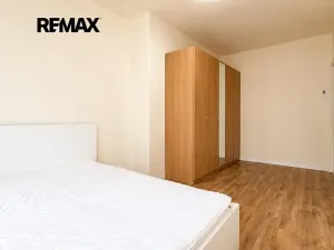 Pronájem bytu 2+1, Praha - Podolí, Na dolinách, 54 m2