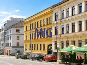 Pronájem bytu 2+kk, Brno, Kounicova, 37 m2