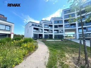 Pronájem bytu 2+kk, Praha - Hlubočepy, Dostalové, 45 m2