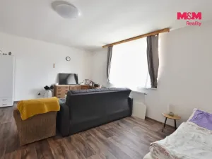 Pronájem bytu 1+1, Předměřice nad Labem, Hradecká, 45 m2