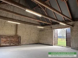 Pronájem skladu, Kněževes, 133 m2