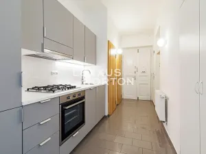 Pronájem bytu 2+1, Praha - Vinohrady, Polská, 45 m2