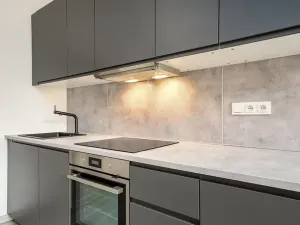 Pronájem bytu 2+kk, Praha - Vršovice, Košická, 36 m2