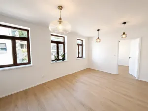 Prodej bytu 3+kk, Praha - Košíře, Holečkova, 55 m2
