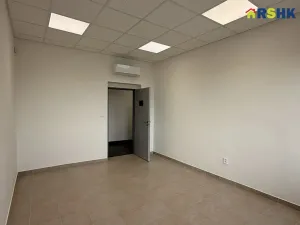 Pronájem kanceláře, Hradec Králové, Koutníkova, 69 m2