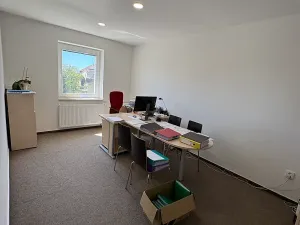 Pronájem kanceláře, Praha - Žižkov, K vrcholu, 200 m2