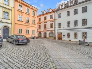 Pronájem kanceláře, Hradec Králové, Malé náměstí, 119 m2