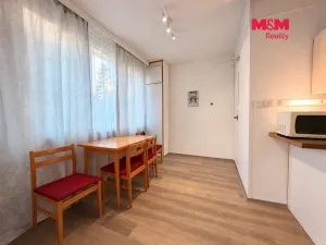 Prodej bytu 3+1, Pelhřimov, Dolnokubínská, 61 m2