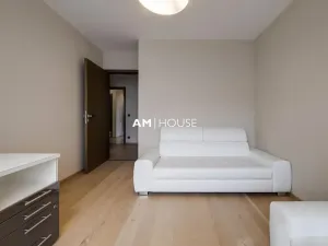 Pronájem bytu 4+kk, Praha - Libeň, Voctářova, 98 m2