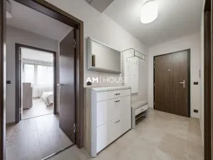 Pronájem bytu 4+kk, Praha - Libeň, Voctářova, 98 m2