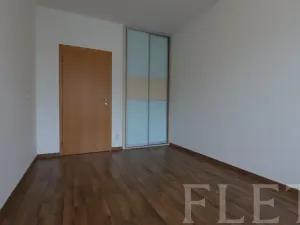 Pronájem bytu 2+kk, Praha - Vysočany, Pod Harfou, 49 m2