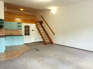 Pronájem bytu 1+kk, Smržovka, náměstí T. G. Masaryka, 40 m2