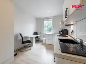 Prodej činžovního domu, Karlovy Vary - Dvory, 1. máje, 384 m2