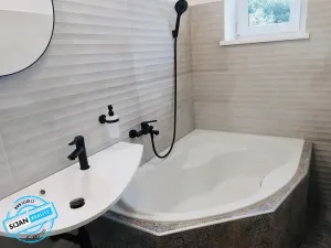 Pronájem bytu 2+1, Krnov, Petrovická, 56 m2