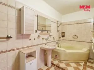 Prodej rodinného domu, Žatec, Kadaňská, 268 m2