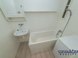 Pronájem bytu 2+kk, Praha - Nusle, Pod pramenem, 42 m2