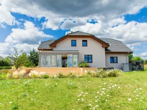 Prodej rodinného domu, Líšnice, 336 m2