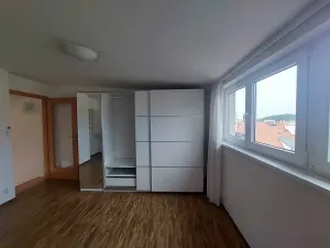 Pronájem bytu 3+1, Praha - Nusle, Na Jezerce, 86 m2