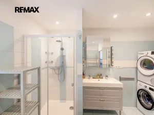 Prodej vily, Praha - Dejvice, U dejvického rybníčku, 400 m2