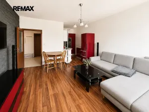 Pronájem bytu 2+kk, Kladno, Generála Selnera, 52 m2