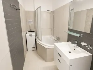 Pronájem bytu 2+kk, Kladno, Generála Selnera, 52 m2