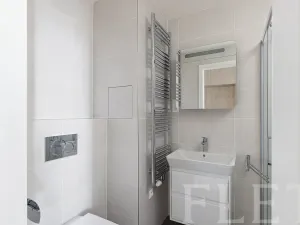 Pronájem bytu 1+kk, Praha - Řeporyje, Haenkeho, 31 m2