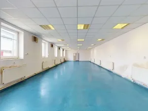 Pronájem kanceláře, Hradec Králové, Akademika Bedrny, 470 m2