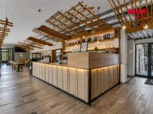 Prodej restaurace, Frenštát pod Radhoštěm, Školská čtvrť, 500 m2