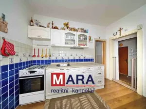 Prodej rodinného domu, Charváty, 140 m2